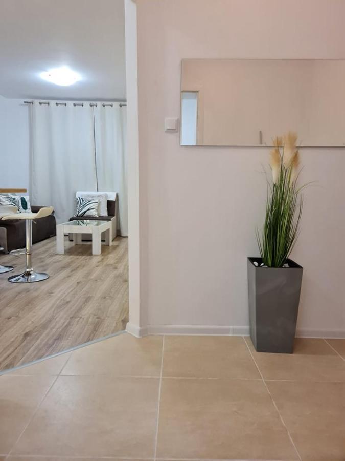 Little Treasure By The Sea Apartment Pomorie Exterior photo